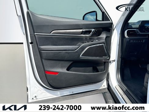 Certified 2024 Kia Telluride SX Prestige X-Line image 23