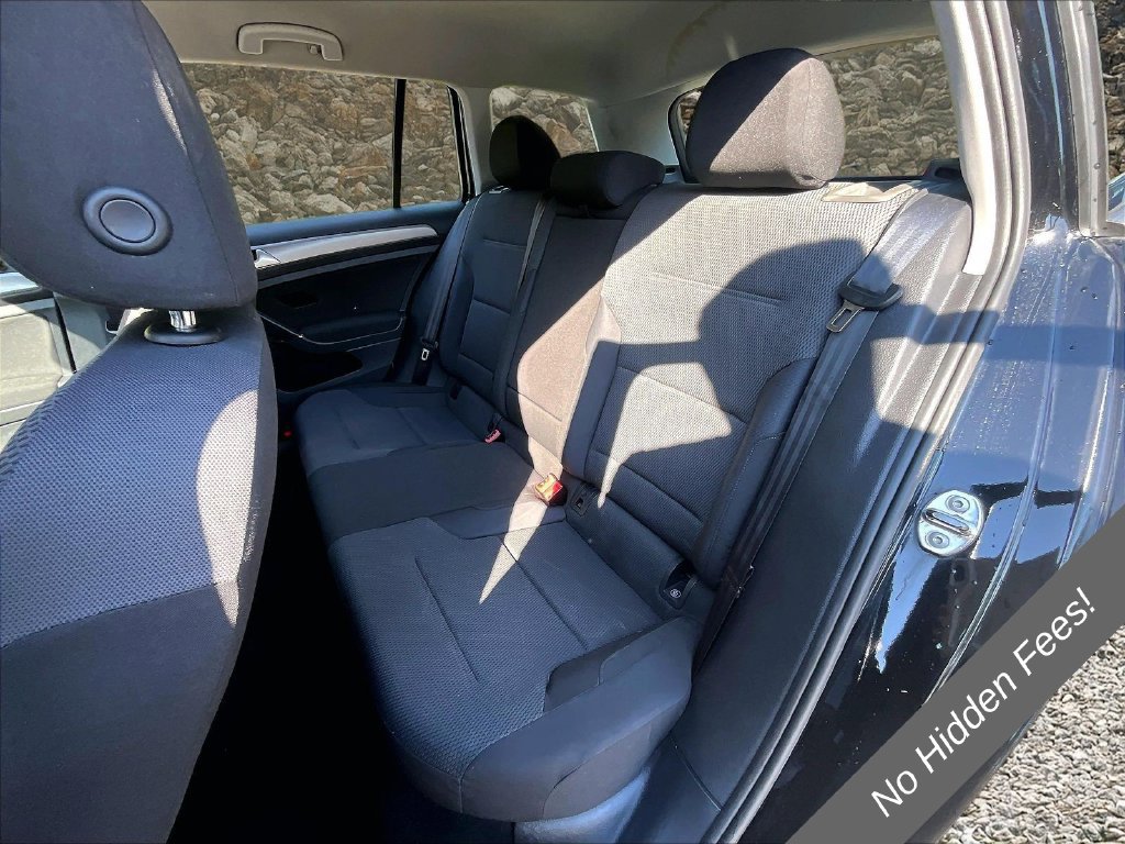 Used 2016 Volkswagen Golf S FWD image 22