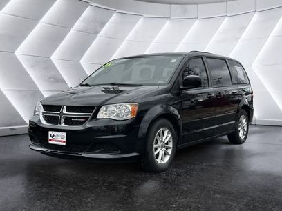 Used 2016 Dodge Grand Caravan SXT w/ Rear Park Assist Package