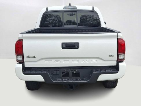 Certified 2022 Toyota Tacoma SR image 7