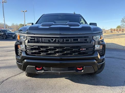 Used 2024 Chevrolet Silverado 1500 Custom Trail Boss image 2