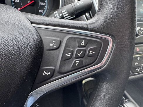 Used 2018 Chevrolet Malibu LT image 23