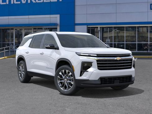 New 2026 Chevrolet Traverse LT w/ Sun and Wheel Package image 7