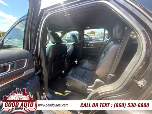 Used 2018 Ford Explorer Limited AWD/4WD image 12
