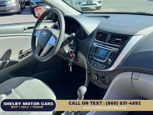 Used 2016 Hyundai Accent SE FWD image 11