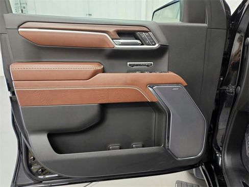 Used 2023 GMC Sierra 1500 Denali Ultimate image 28