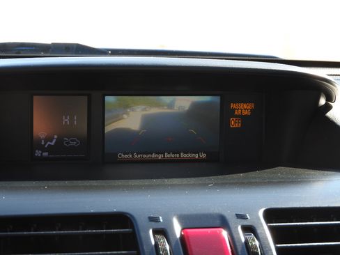 Used 2015 Subaru Forester 2.5i Limited image 12