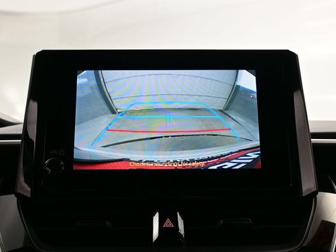 Used 2024 Toyota Corolla LE FWD image 17