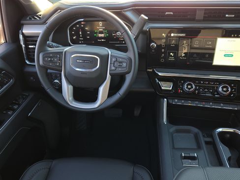 New 2026 GMC Sierra 2500 Denali w/ Technology Package AWD/4WD image 12