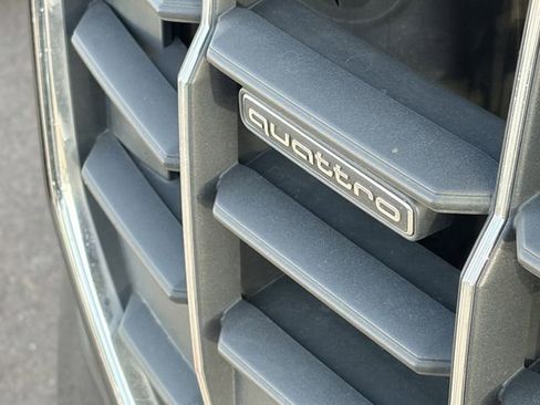 Used 2021 Audi Q8 Premium AWD/4WD image 3