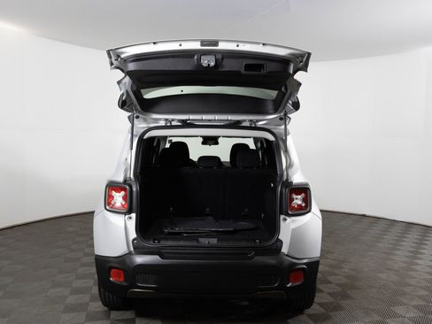 Used 2016 Jeep Renegade 75th Anniversary image 35