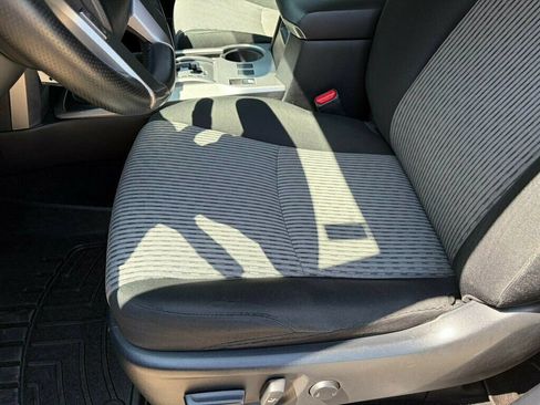 Used 2016 Toyota 4Runner SR5 AWD/4WD image 14