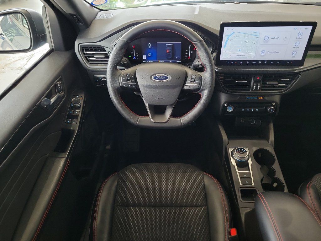 Used 2024 Ford Escape ST-Line w/ Tech Pack #1 FWD image 16