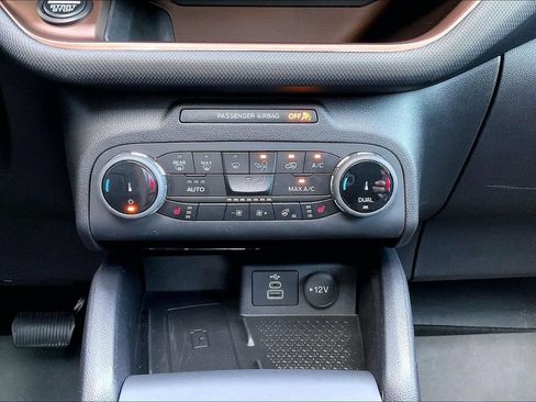 Used 2024 Ford Bronco Sport Outer Banks w/ Tech Package AWD/4WD image 32