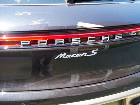 New 2026 Porsche Macan S AWD/4WD image 40