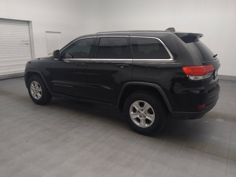 Used 2017 Jeep Grand Cherokee Laredo RWD image 3