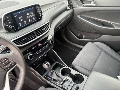Used 2021 Hyundai Tucson Value FWD image 18