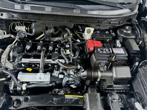 Used 2024 Nissan Kicks S image 30