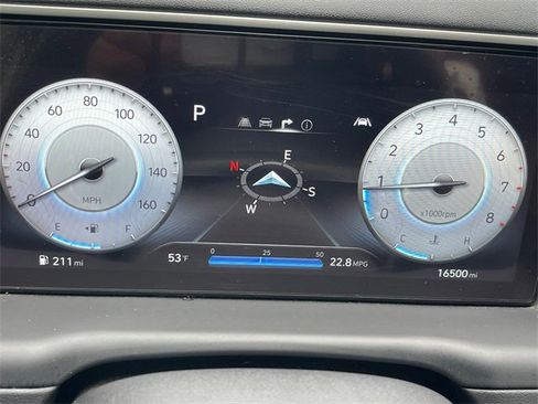 Used 2024 Hyundai Santa Cruz Night image 11