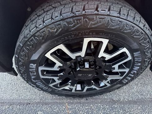 New 2026 GMC Sierra 2500 Denali w/ Denali Reserve Package image 5