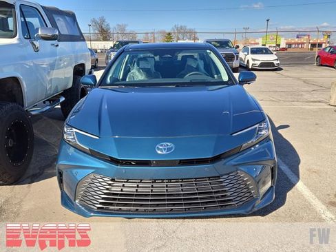 New 2026 Toyota Camry XLE w/ Premium Plus Package image 2