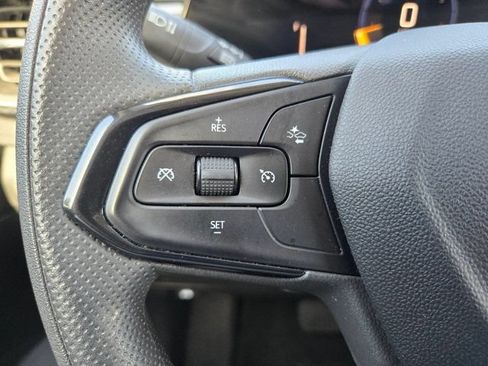 Used 2025 Chevrolet TrailBlazer LT AWD/4WD image 19