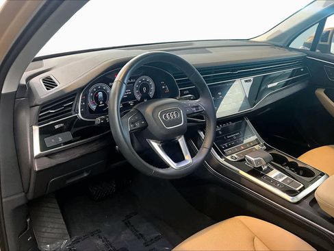Used 2025 Audi Q7 3.0T Premium Plus w/ Premium Plus Package AWD/4WD image 16