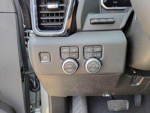 New 2026 GMC Sierra 3500 Denali w/ Denali Reserve Package image 20