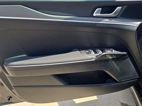 New 2026 Kia K5 LXS FWD image 16