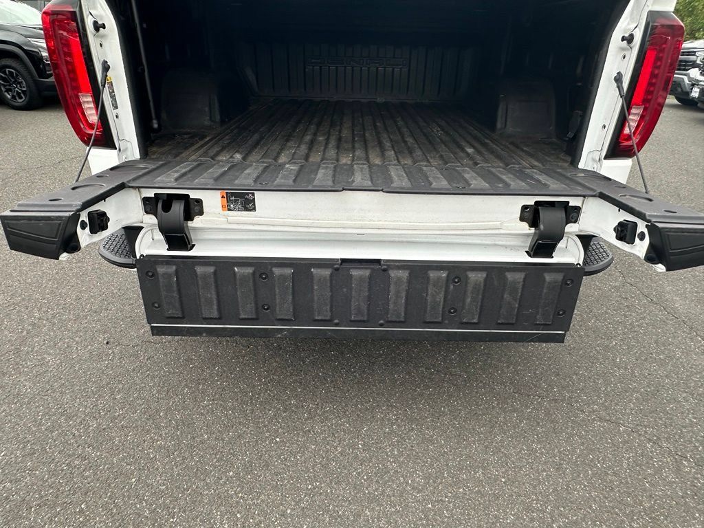 Used 2023 GMC Sierra 1500 Denali w/ Denali Reserve Package AWD/4WD image 10