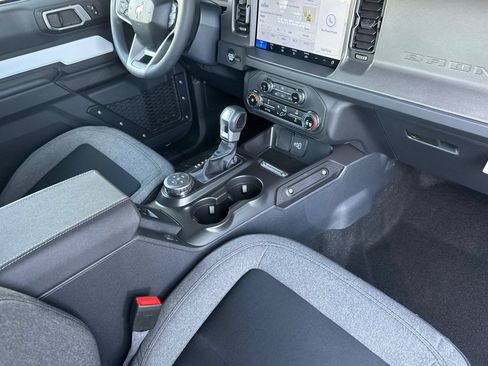 New 2026 Ford Bronco 2-Door w/ Sasquatch Package AWD/4WD image 16