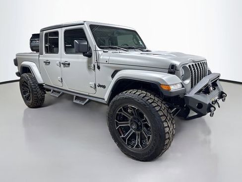 Used 2021 Jeep Gladiator Sport image 5