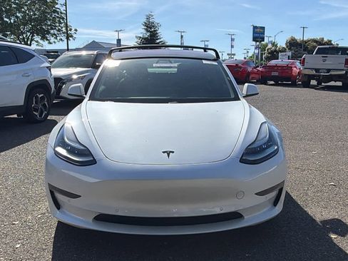Used 2019 Tesla Model 3 Long Range AWD/4WD image 2