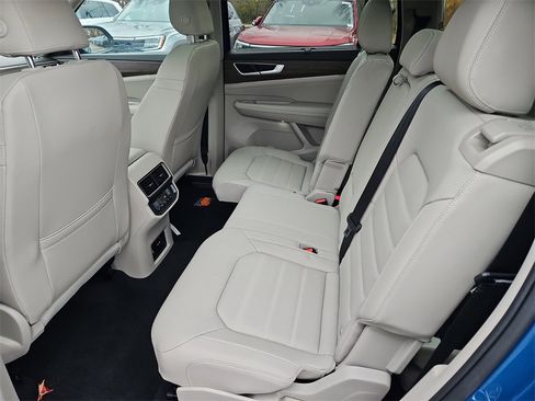 New 2025 Volkswagen Atlas SEL image 25
