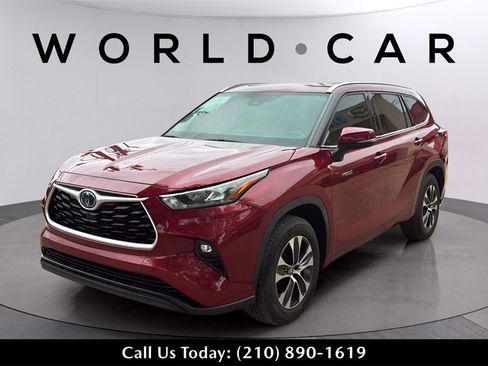 Used 2020 Toyota Highlander XLE image 5