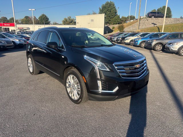 Used 2019 Cadillac XT5 Premium Luxury FWD image 2