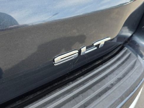 Used 2021 GMC Yukon XL SLT image 8