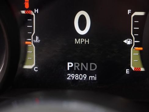 Used 2025 Jeep Wrangler Unlimited Sahara AWD/4WD image 31