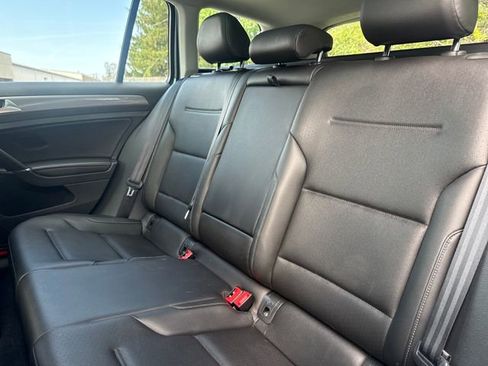 Used 2018 Volkswagen Golf Alltrack SE AWD/4WD image 19