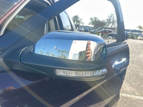 Used 2019 Ford Explorer Limited w/ Limited Luxury Package image 8