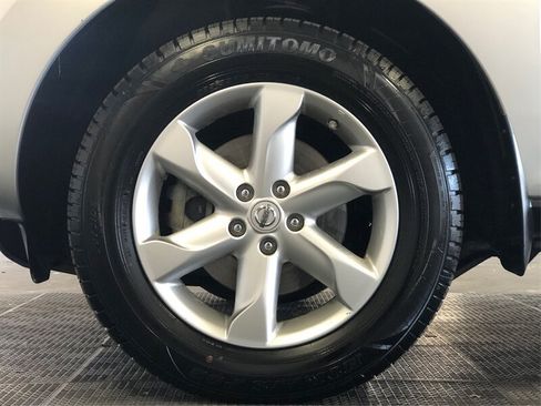 Used 2009 Nissan Murano SL FWD image 17