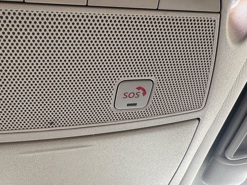 Used 2020 Nissan Armada SL image 27