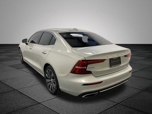 Used 2021 Volvo S60 T8 Inscription image 4