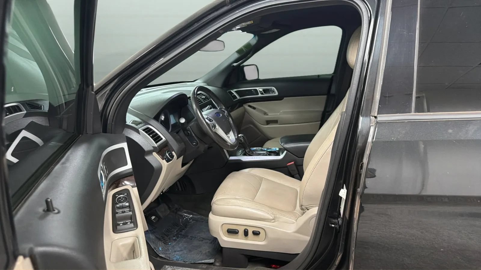 Used 2014 Ford Explorer Limited FWD image 22