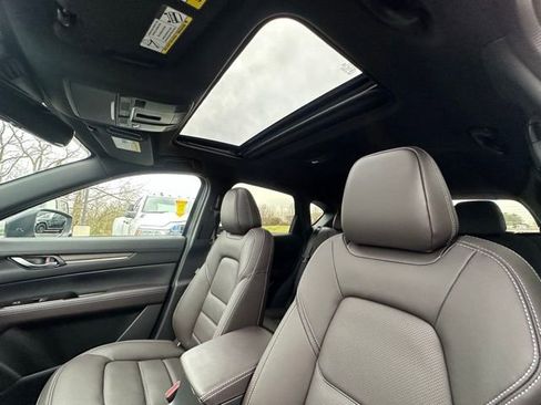 New 2025 MAZDA CX-5 Signature image 24