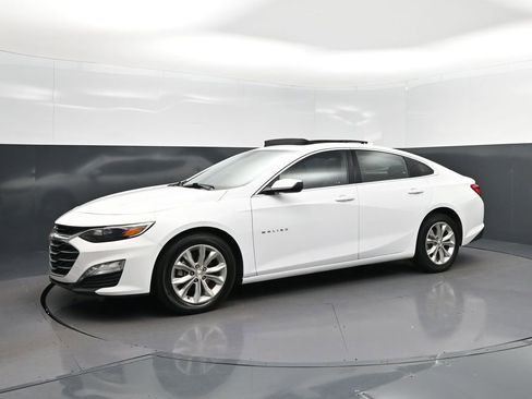 Used 2024 Chevrolet Malibu LT FWD image 3