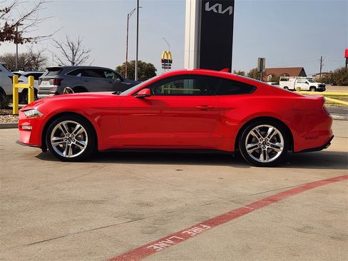 Used 2021 Ford Mustang Premium w/ Equipment Group 201A image 4