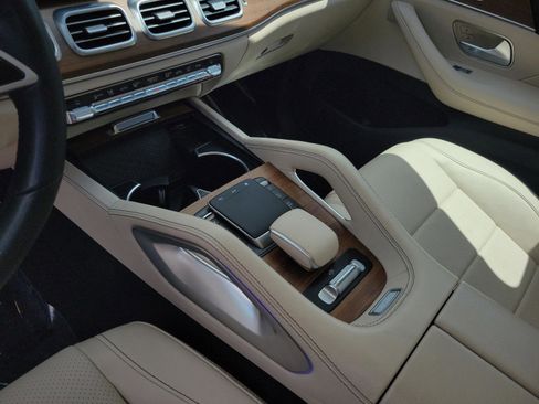 Certified 2024 Mercedes-Benz GLS 450 4MATIC image 21