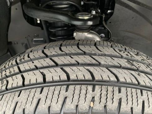 Used 2025 Toyota Tacoma SR5 image 14