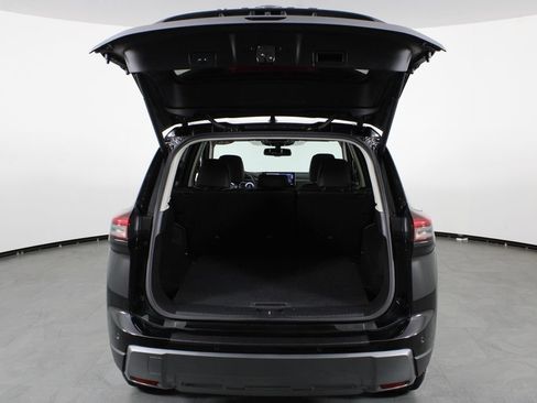 Certified 2026 Nissan Rogue SL AWD/4WD image 17